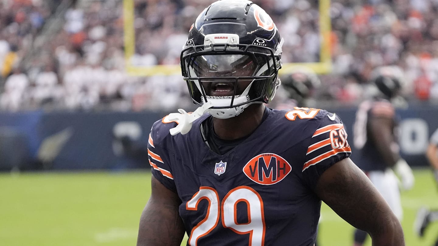 Sep 21, 2025; Chicago, Illinois, USA; Chicago Bears cornerback Tyrique Stevenson (29) reacts after a turnover against the Dallas Cowboys during the first half at Soldier Field.