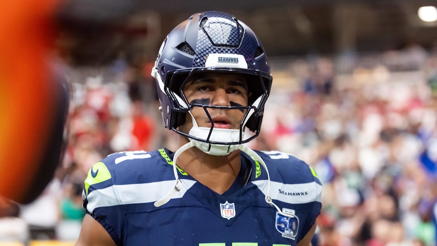 Seahawks Re-Sign Another Special Teams Ace