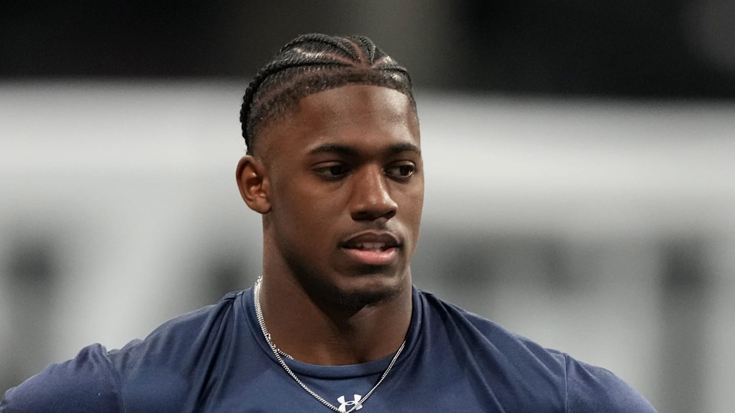 Notre Dame Fighting Irish running back Jadarian Price during practice