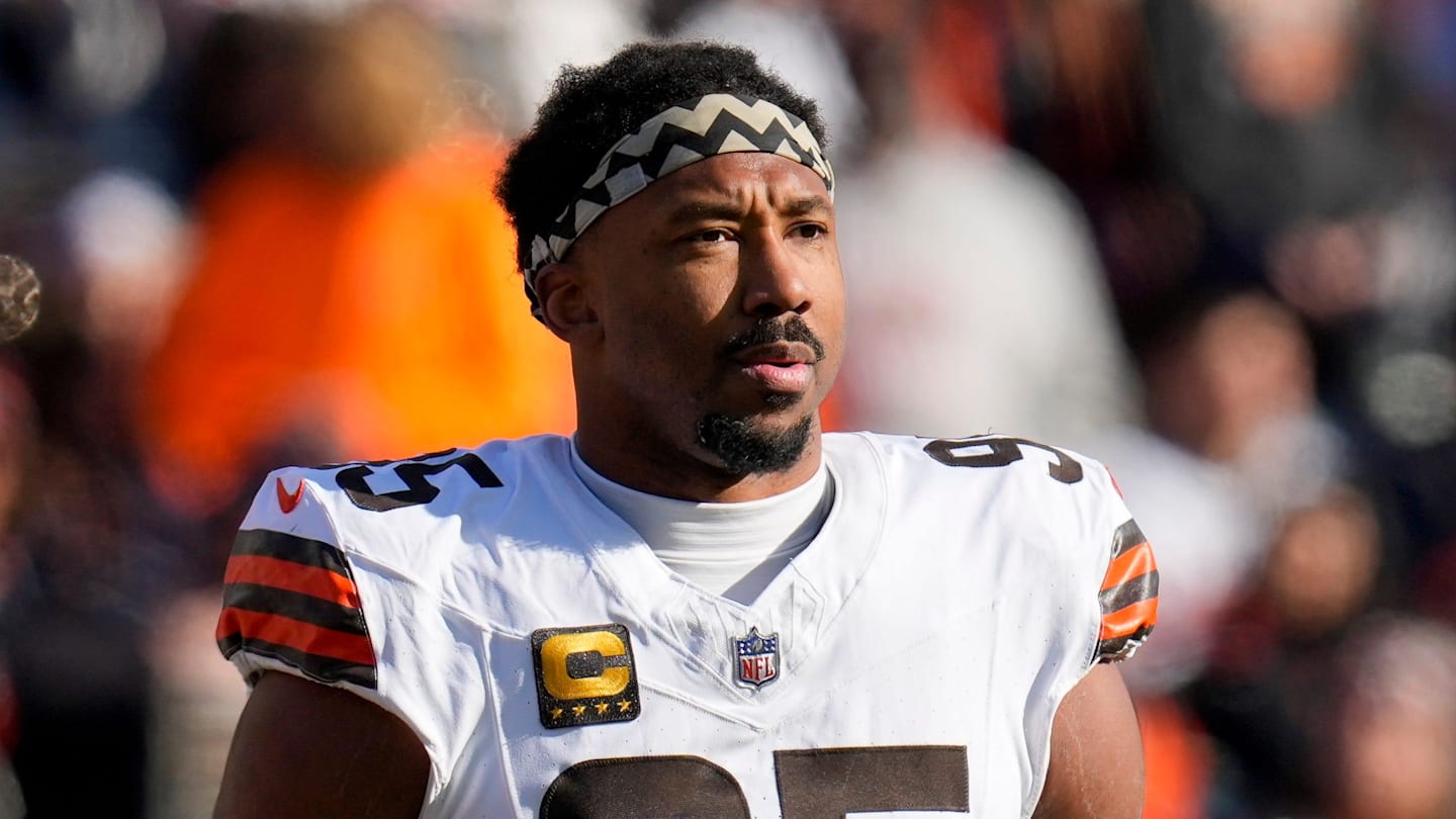 Cleveland Browns defensive end Myles Garrett (95) walks on to the field after a timeout in the first quarter of the NFL Week 18 game between the Cincinnati Bengals and the Cleveland Browns at Paycor Stadium in Downtown Cincinnati on Sunday, Jan. 4, 2026.