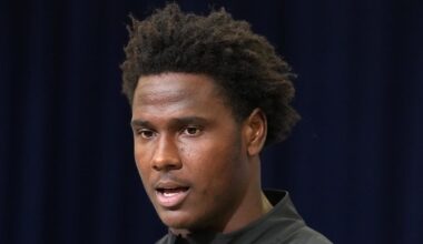 Missouri defensive lineman Zion Young