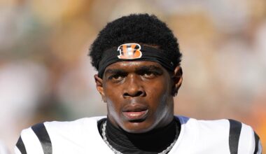 New Indianapolis Colts cornerback Cam Taylor-Britt during warmups