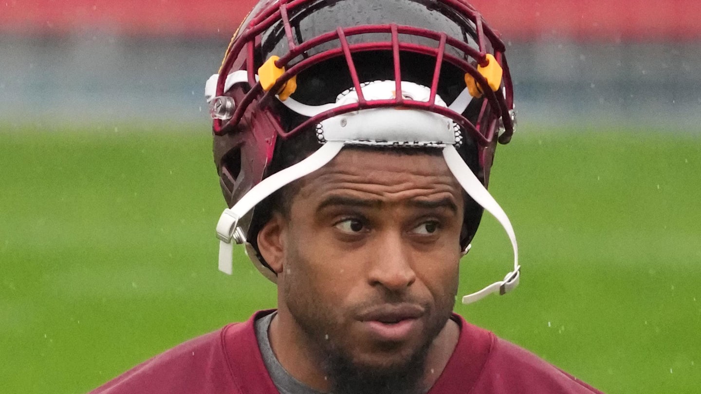 Nov 13, 2025; Madrid, Spain; Washington Commanders linebacker Bobby Wagner (54) during practice at Ciudad Deportiva del Real Madrid. Mandatory Credit: Kirby Lee-Imagn Images