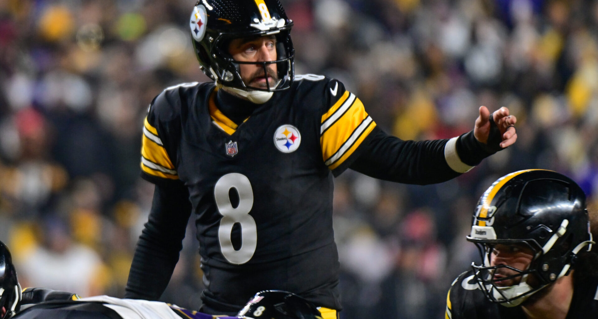 Steelers Make Intentions with Aaron Rodgers Obvious