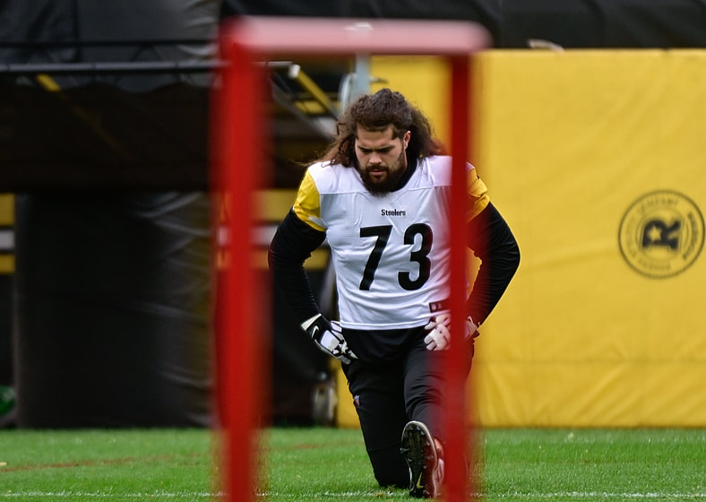 Pittsburgh Steelers LG Isaac Seumalo