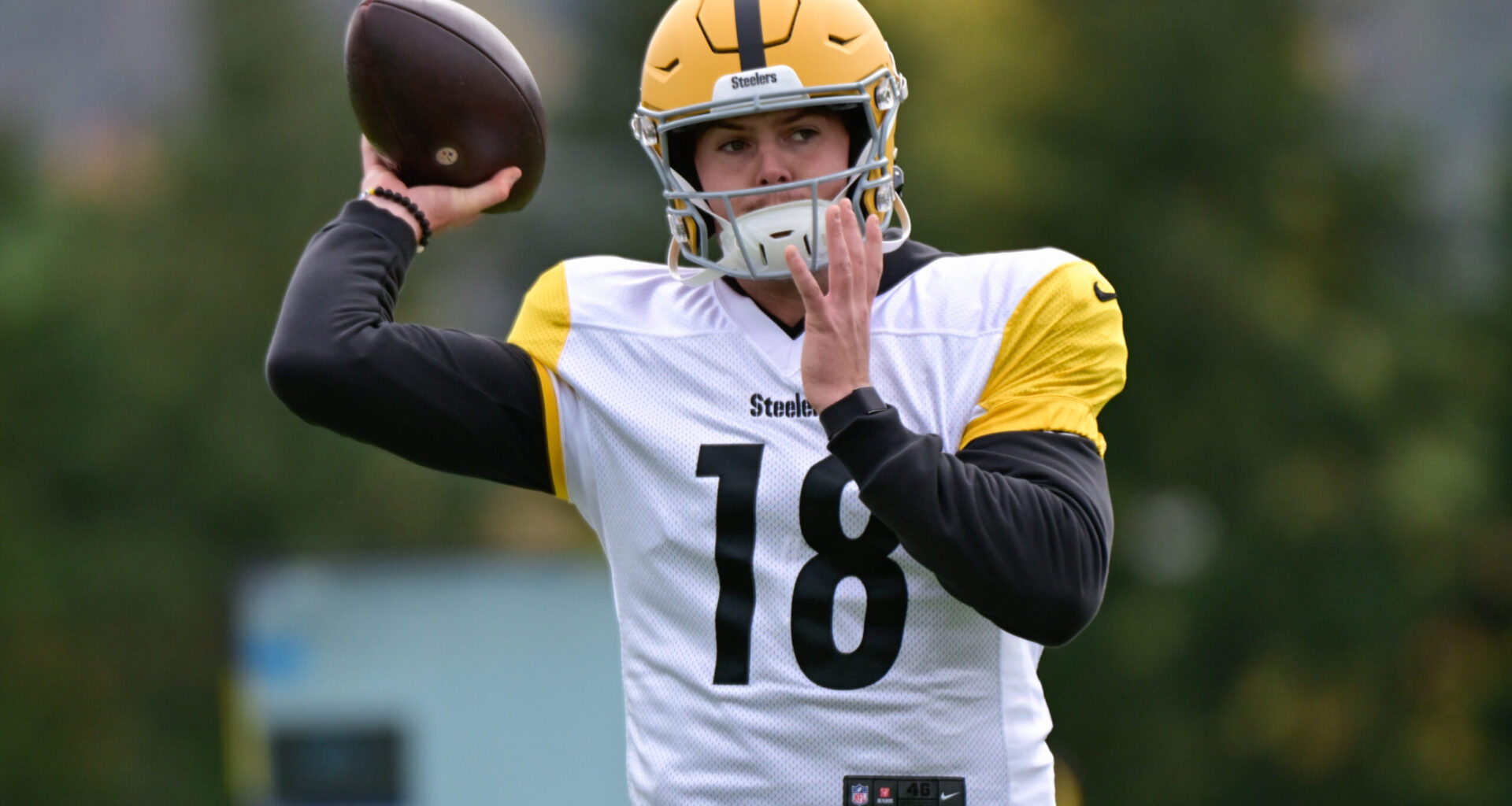 Insider Drops Eye-Opening Info on Steelers QB Search