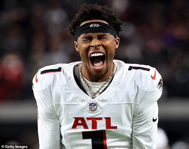 The Atlanta Falcons are planning to release wide receiver Darnell Mooney