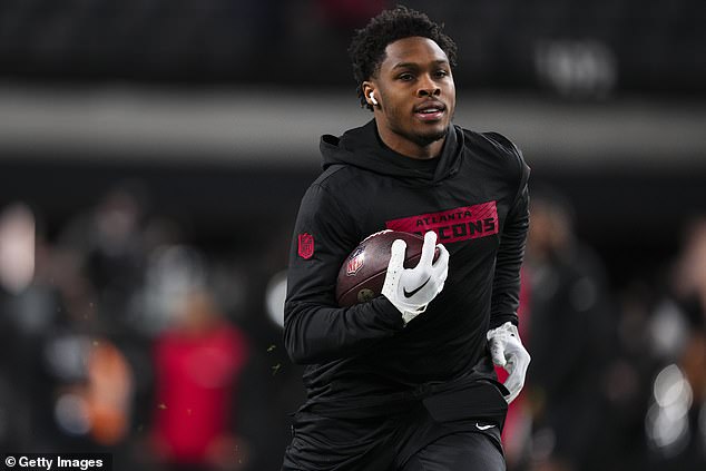 Mooney, averaging over 13 yards per catch, is an appealing option for teams in free agency