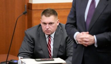 Former Ohio State football player Kirk Barton listens to visiting Judge David Cain speak