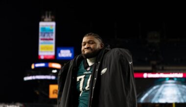 Eagles to re-sign OT Fred Johnson