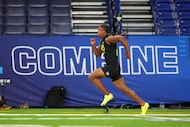 Ohio State linebacker Sonny Styles (25) runs the 40-yard dash at the NFL football scouting...