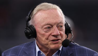 Cowboys Urged to Cut Ties With $35 Million Starter