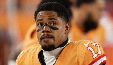 5 Players Buccaneers Should Re-Sign in 2026 Free Agency