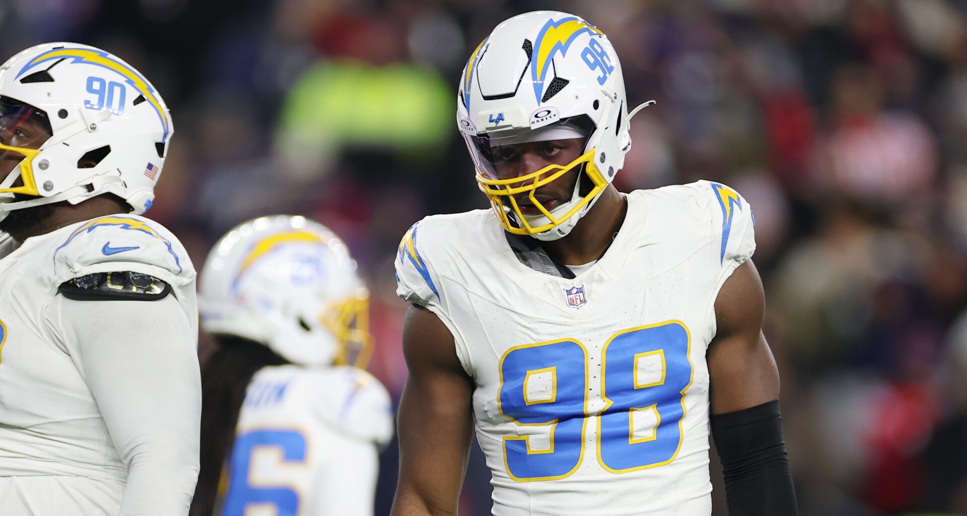 Chargers Send Clear Message to Odafe Oweh before Free Agency