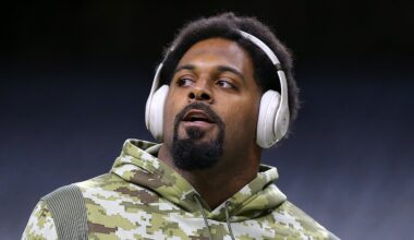 Cameron Jordan Bears' Option Amid Hendrickson, Crosby Doubts