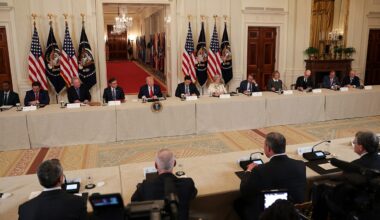 Trump holds college sports roundtable with Saban, Meyer in attendance