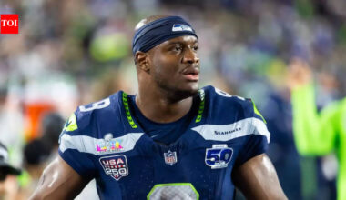 Did Super Bowl LX MVP Kenneth Walker III unfollow the Seattle Seahawks over the franchise tag decision? | NFL News