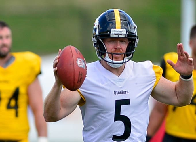 Steelers Re-Sign Australian Punter for 2026