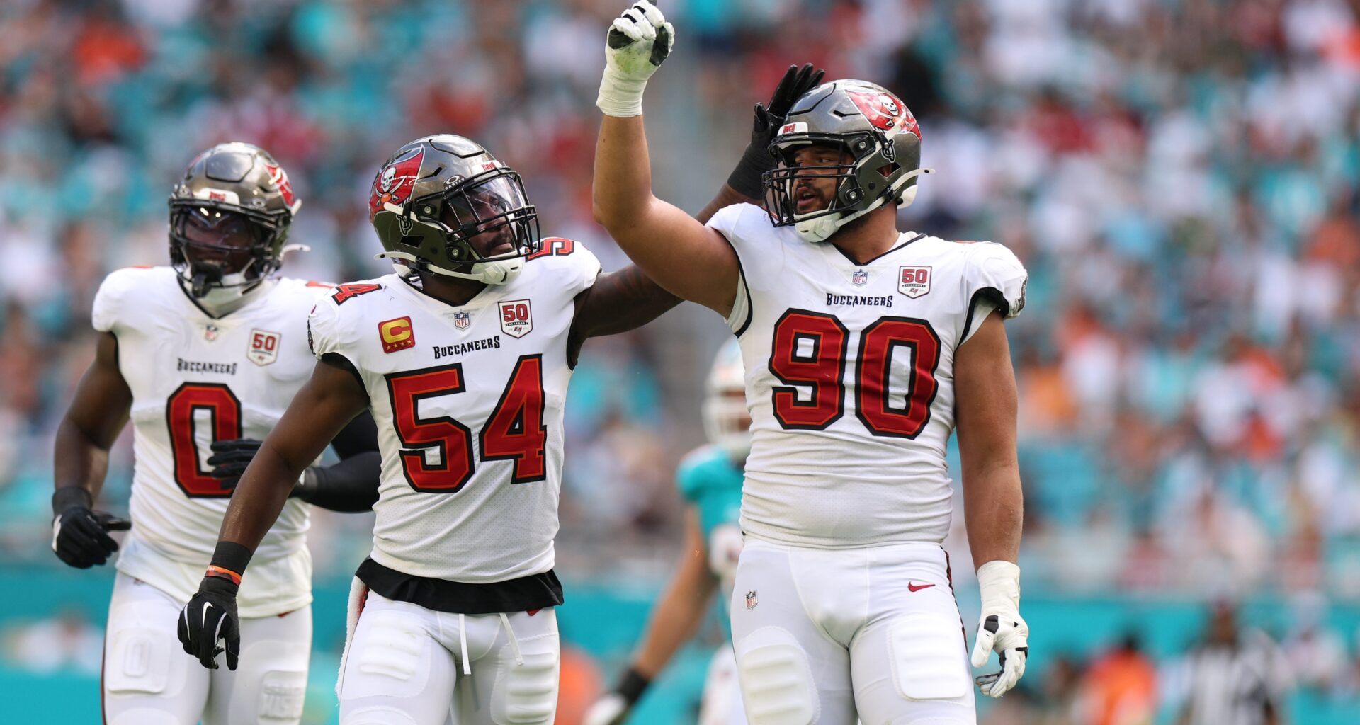 Texans Sign DL Logan Hall To Two-Year Deal