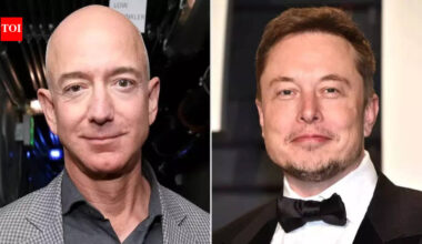 Fact check: Are Jeff Bezos and Elon Musk really entering a bidding war to buy the Seattle Seahawks? | NFL News