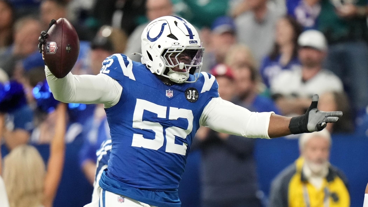 Falcons finalize contracts with veteran edge rushers Ebukam and Ojulari and defensive lineman Hand