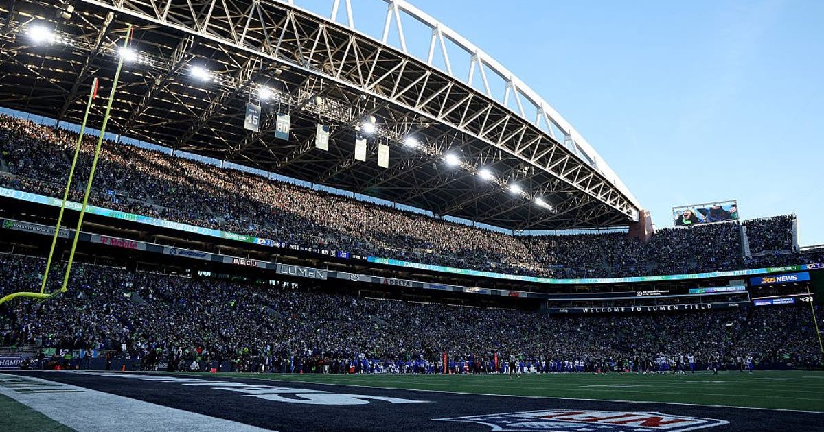 Report: Seahawks to open season on Wednesday night