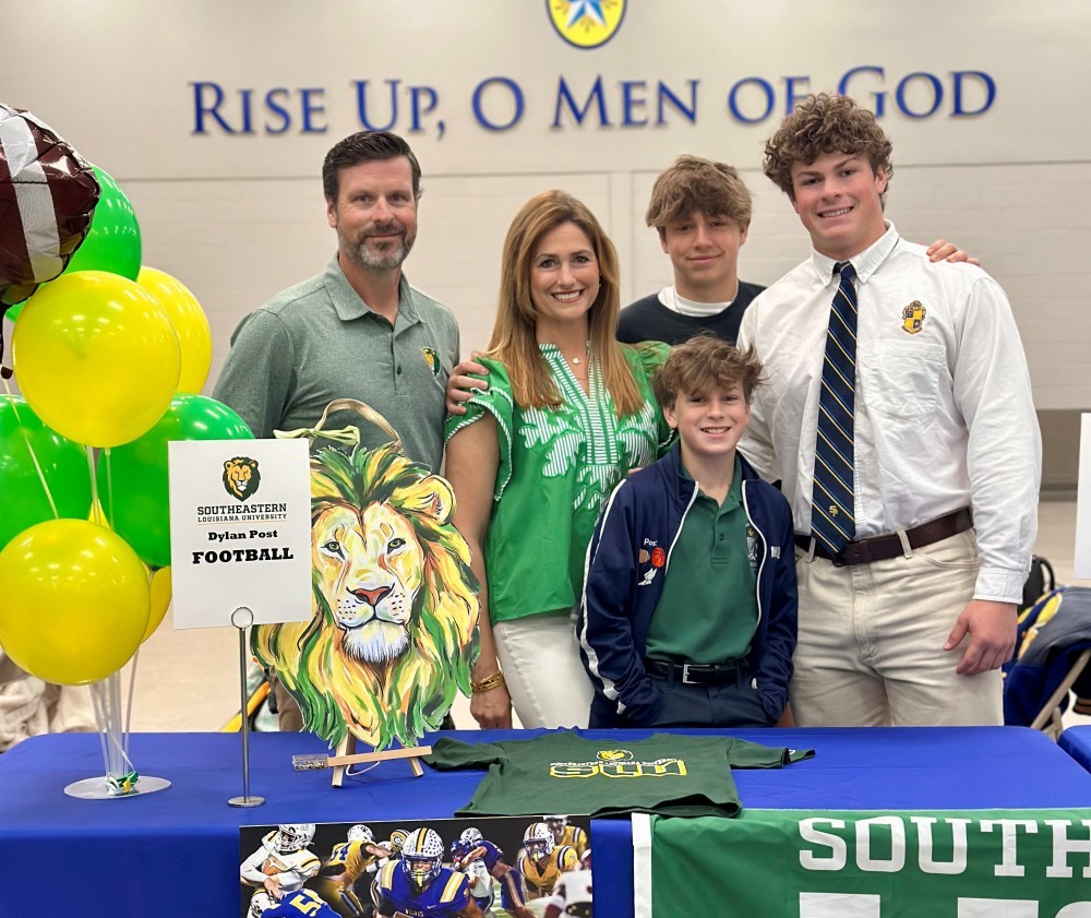 Five St. Paul's Wolves sign to play football at next level – Crescent City Sports