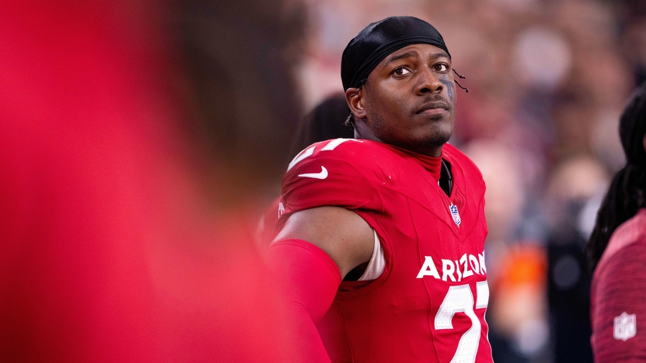 Colts sign linebacker Akeem Davis-Gaither and wide receiver Nick Westbrook-Ikhine