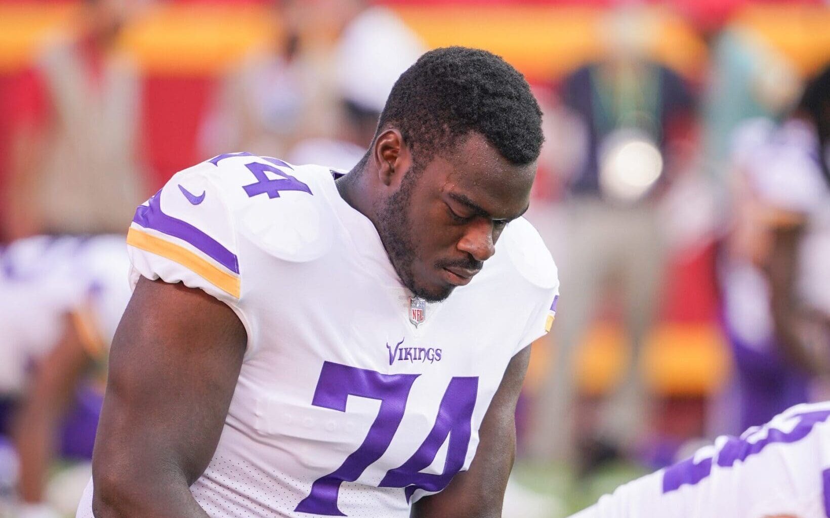 Cardinals Sign OL Olisaemeka Udoh