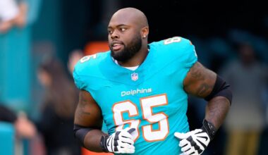 The 49ers agree to a deal with free agent guard Robert Jones, AP source says