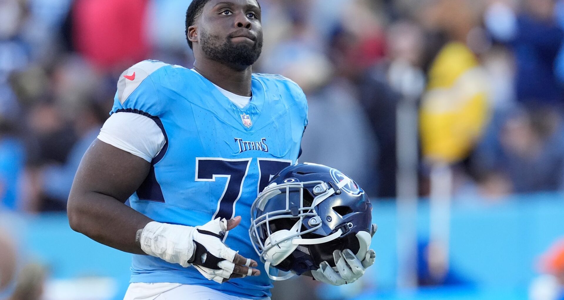 Buffalo Bills sign 3 players, including veteran interior offensive linemen Corbett and Cushenberry