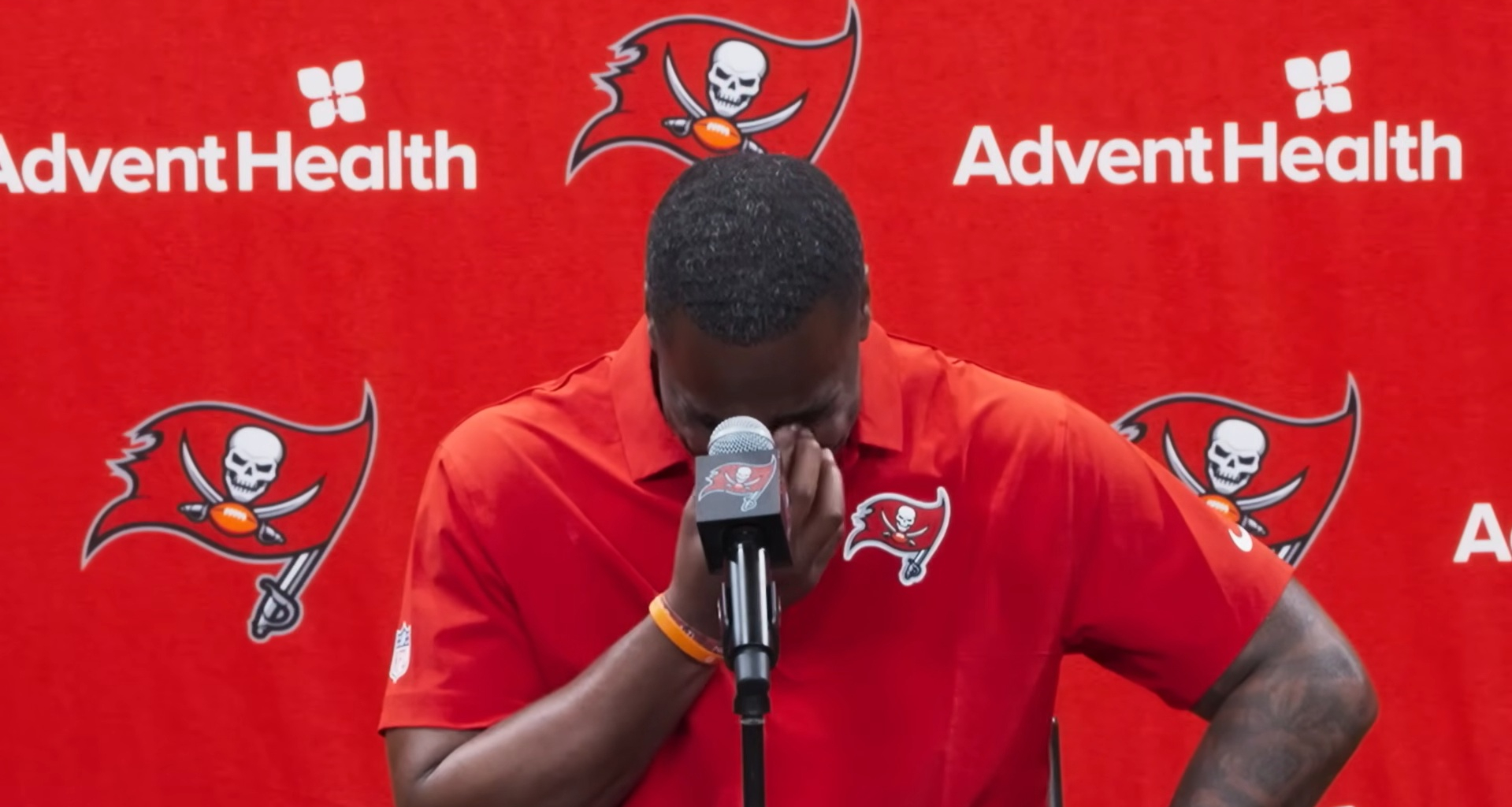 Choked up Super Bowl champ bursts into tears over heartbreaking reality of NFL retirement decision