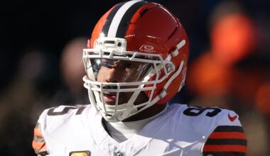 49ers Insider Doesn't Hold Back on Myles Garrett Speculation