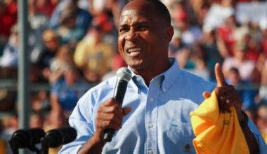 Legendary NFL Photographer Brings Exhibition to Pittsburgh