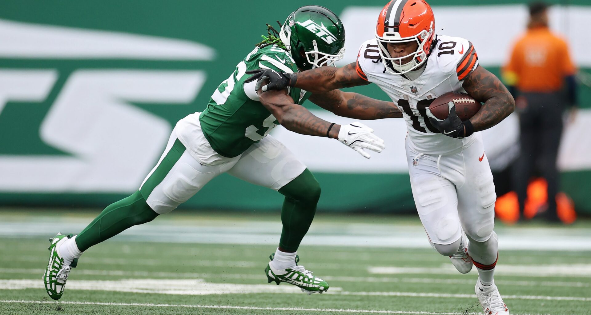 Browns LB Quincy Williams Reveals Beef With Jets Coach