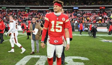 Chiefs Fans React as ‘Uncertainty’ Clouds Patrick Mahomes Comeback