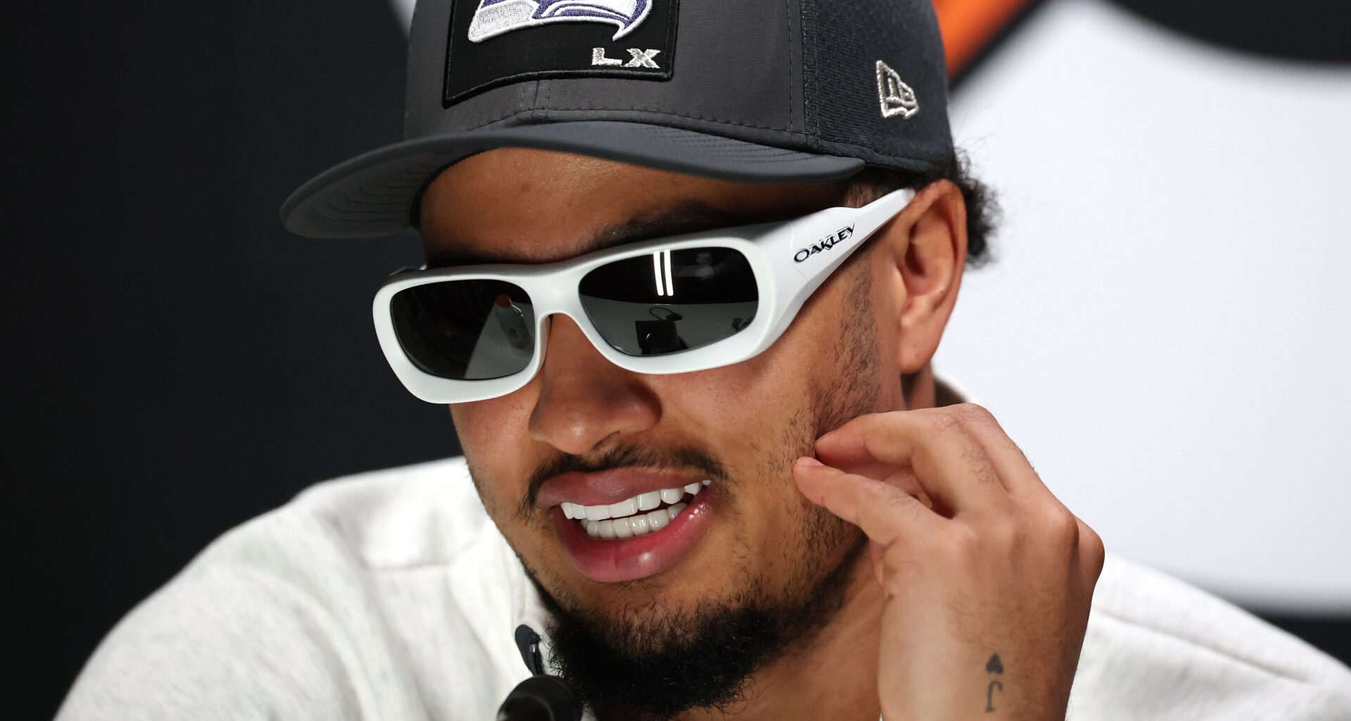 Seahawks Star Jaxon Smith-Njigba Calls Out Rivals During UFC Appearance