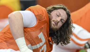 Texans continue to bolster offensive line in USA Today's mock draft