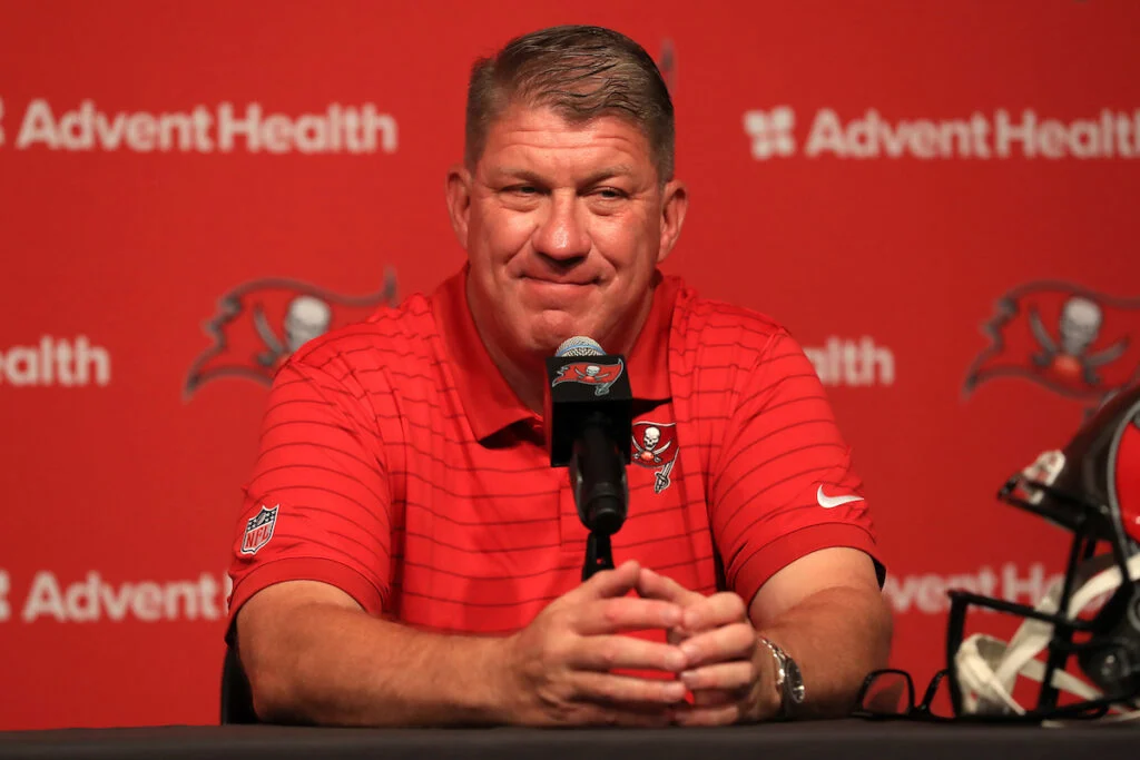 Pewter Report Podcast: Live Bucs Mock Draft With Josh Queipo, Adam Slivon And Pff'S Trevor Sikkema 3 Bucs Gm Jason Licht