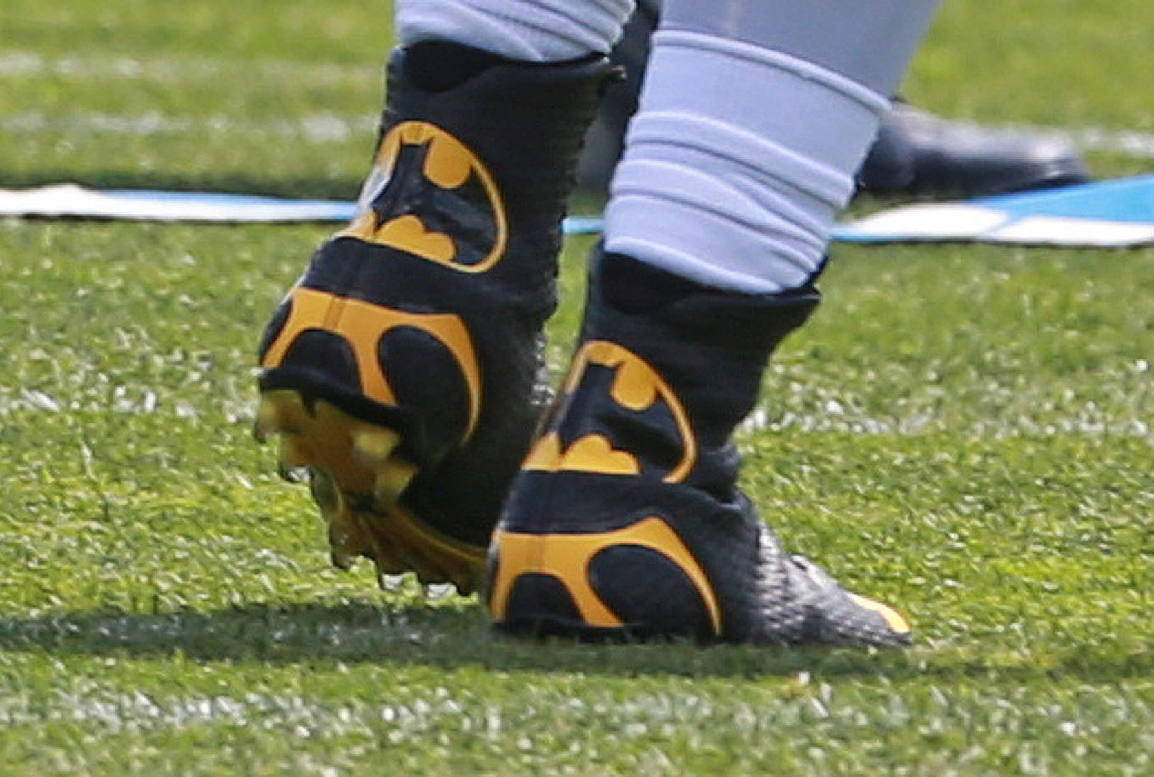 Patriots links 3/13/26: Holey roster, Batman!