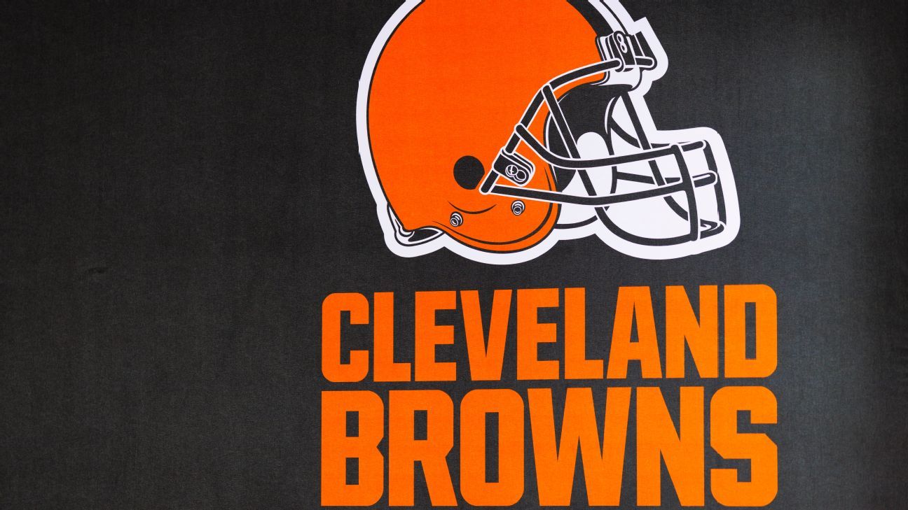 Sources: Browns pull proposal to allow trades five years out