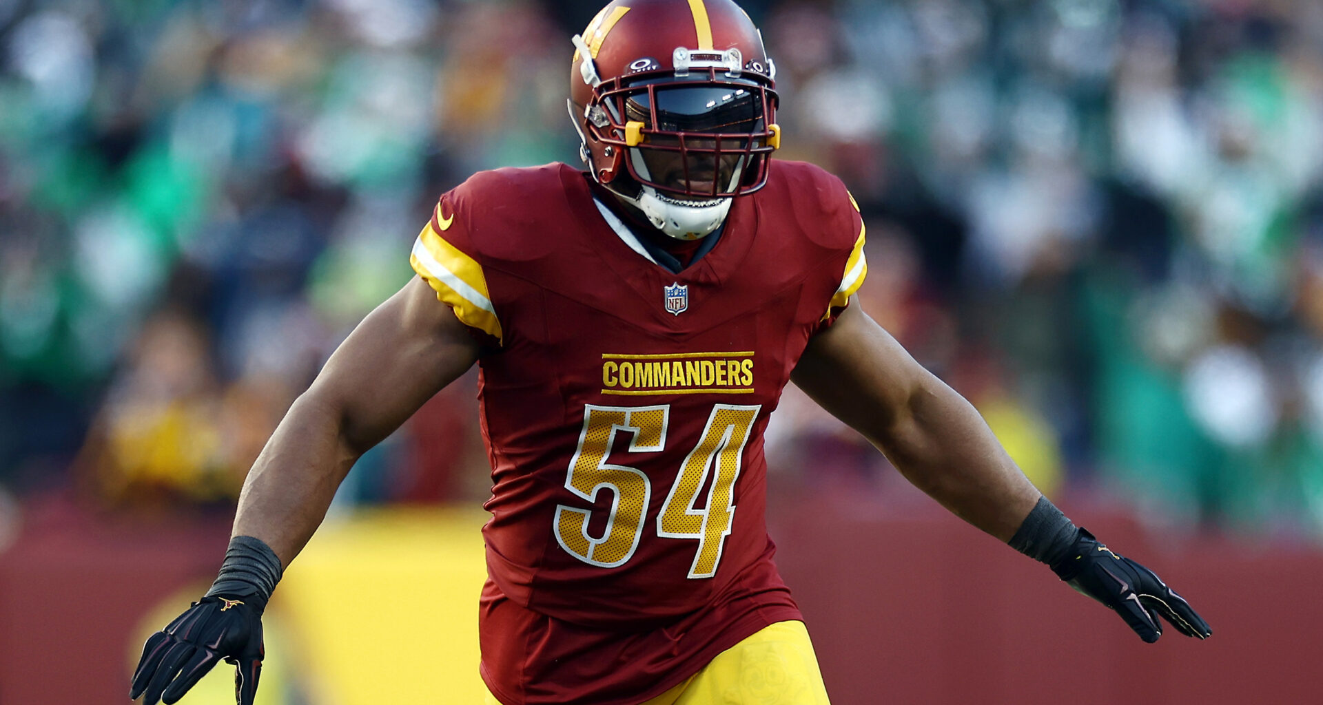 Broncos Urged to Sign Legendary LB But Concerns Remain