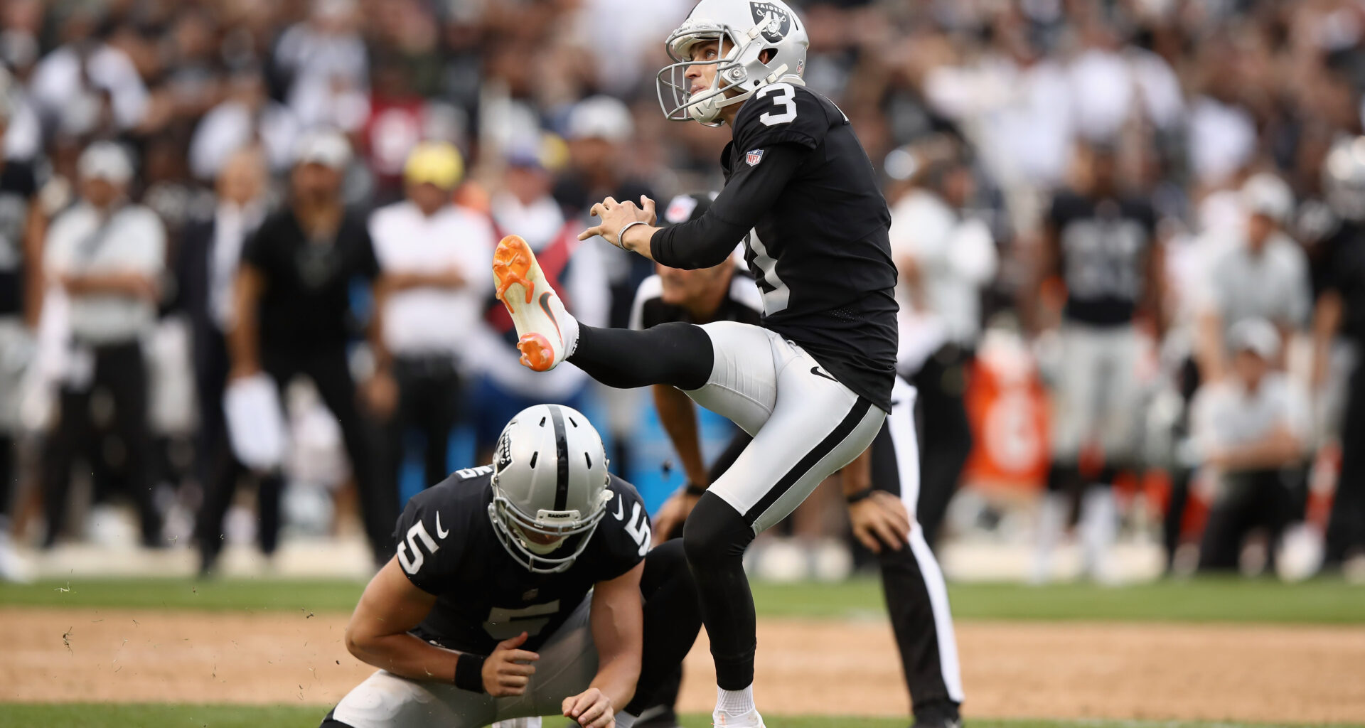 Former Steelers Kicker Makes History in the UFL