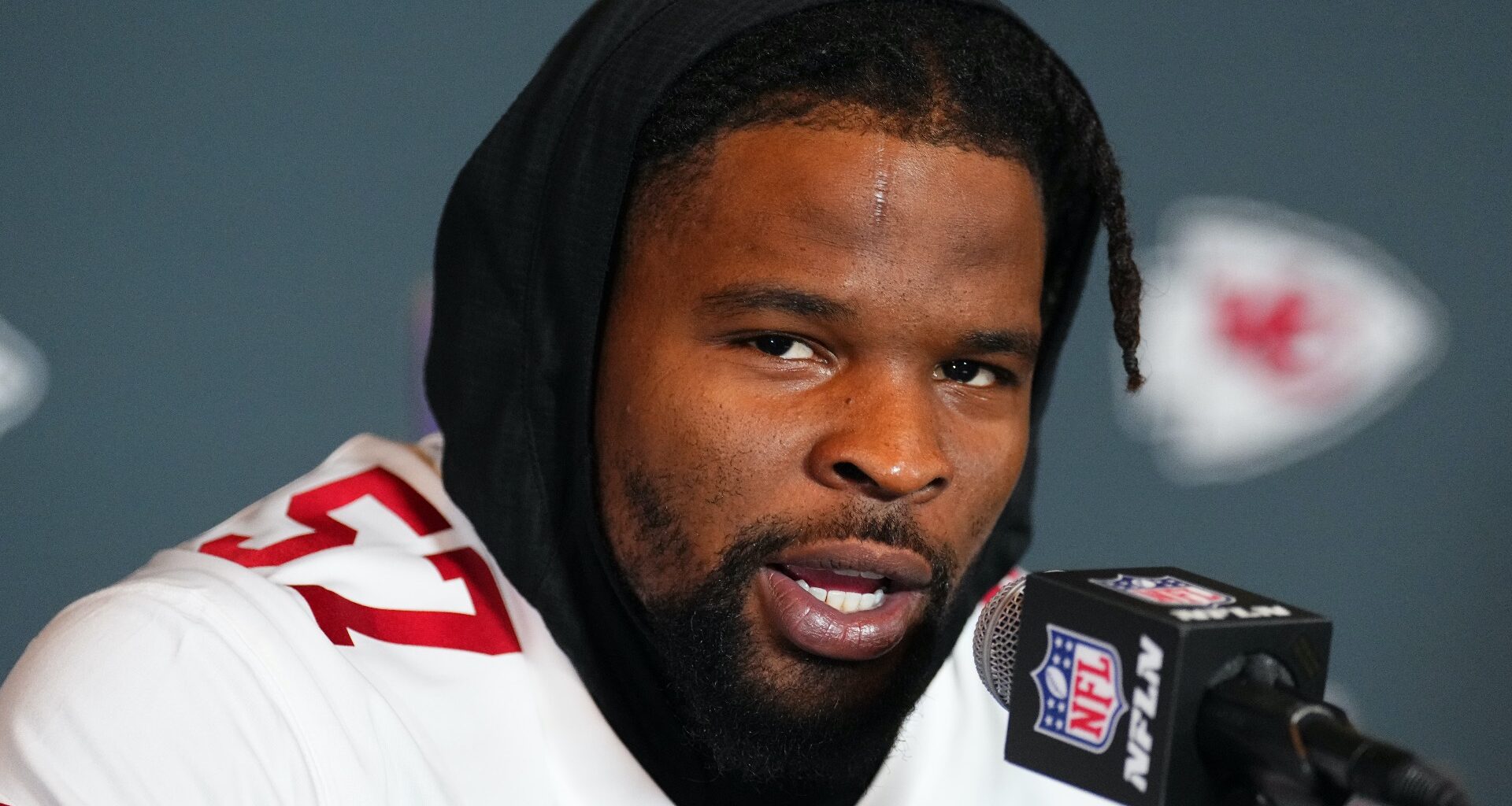 Dre Greenlaw Issues Blunt Message About 49ers Return