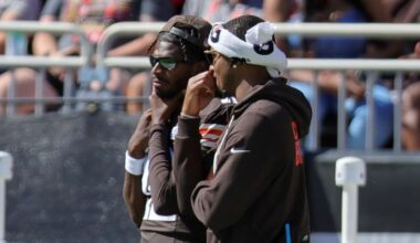 Browns coach says reps won't be evenly divided amid QB battle