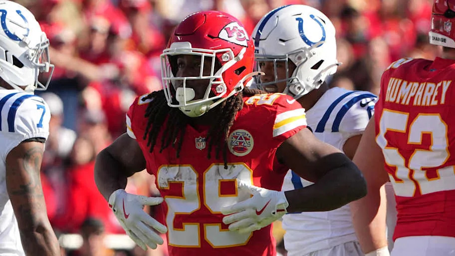 Kansas City Chiefs running back Kareem Hunt reacts in the first quarter against the Indianapolis Colts