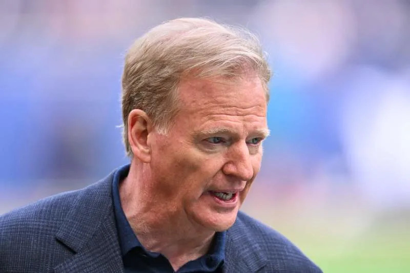 Week 6 Chicago Bears v Jacksonville Jaguars NFL, American Football Herren, USA Commissioner Roger Goodell in attendance at the Week 6 match Chicago Bears vs Jacksonville Jaguars at Tottenham Hotspur Stadium, London, United Kingdom, 13th October 2024 Photo by Craig Thomas/News Images Copyright: xCraigxThomas/NewsxImagesx