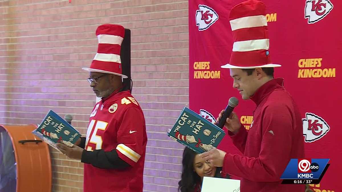 Chiefs host reading event at Kansas City elementary school