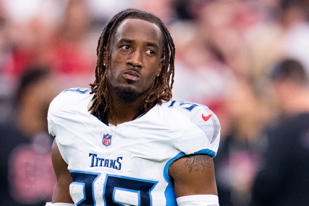 Tennessee Titans cornerback L'Jarius Sneed (38) looking on during a game.