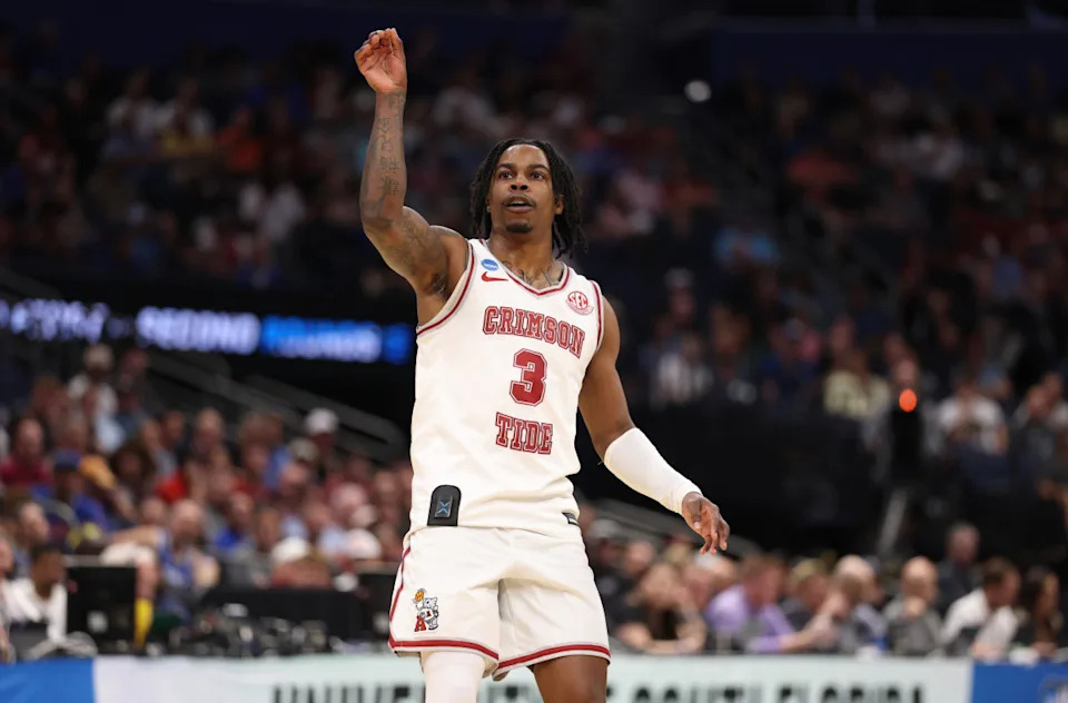 Mar 20, 2026; Tampa, FL, USA; Alabama Crimson Tide guard Latrell Wrightsell Jr. (3) reacts after a play in the first half against the Hofstra Pride during a first round game of the men's 2026 NCAA Tournament at Benchmark International Arena. © Nathan Ray Seebeck-Imagn Images
